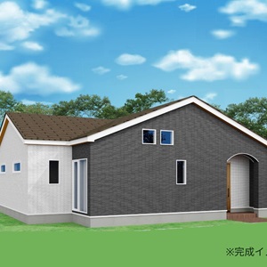 ●お家の要素：2LDK、三角屋根、勾配天井、LDK21帖、床の間有小上がりスペースあり、ファミリークロークあり、キッチン下がり天井、ペットスペースあり
●見どころ：広々LDK21帖、大きなファミリークローク、こだわりの床の間付小上がりスペース